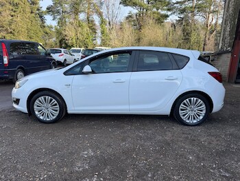 Used Vauxhall Astra 2013 for sale - 77330949: Photo