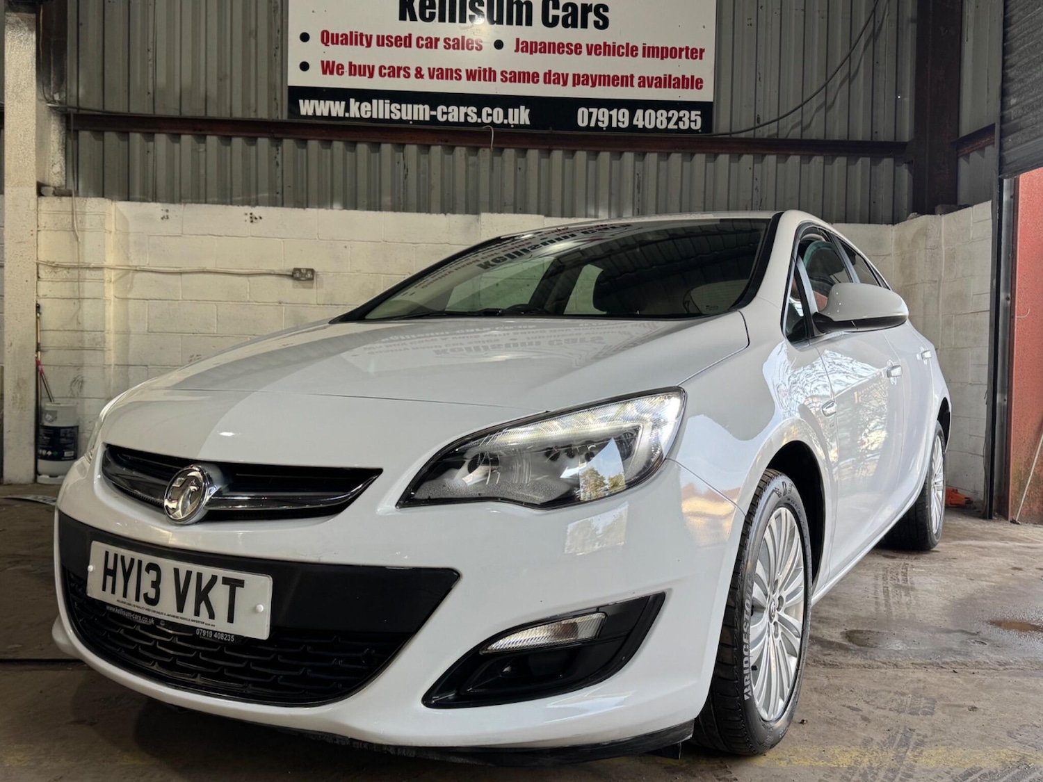 Used Vauxhall Astra 2013 for sale - 77330949: Photo 7