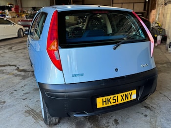 Used Fiat Punto 2002 for sale - 77358415: Photo