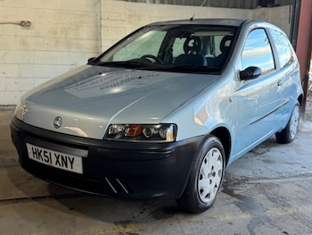 Used Fiat Punto 2002 for sale - 77358415: Photo