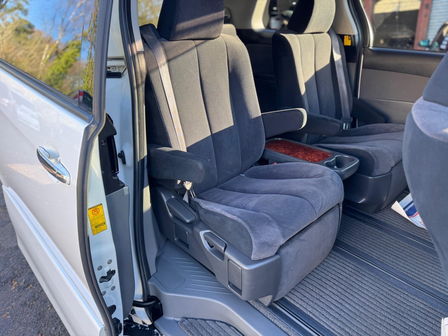 Used Toyota Estima for sale - 77697830: Photo 12