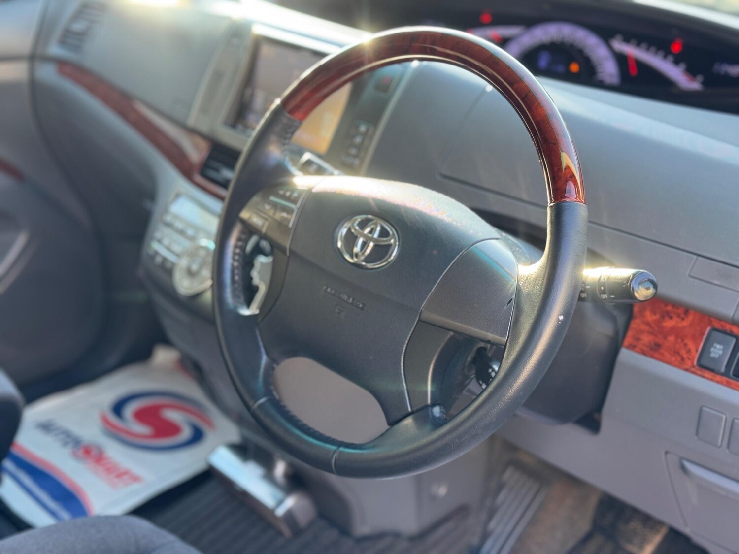 Used Toyota Estima for sale - 77697830: Photo 13