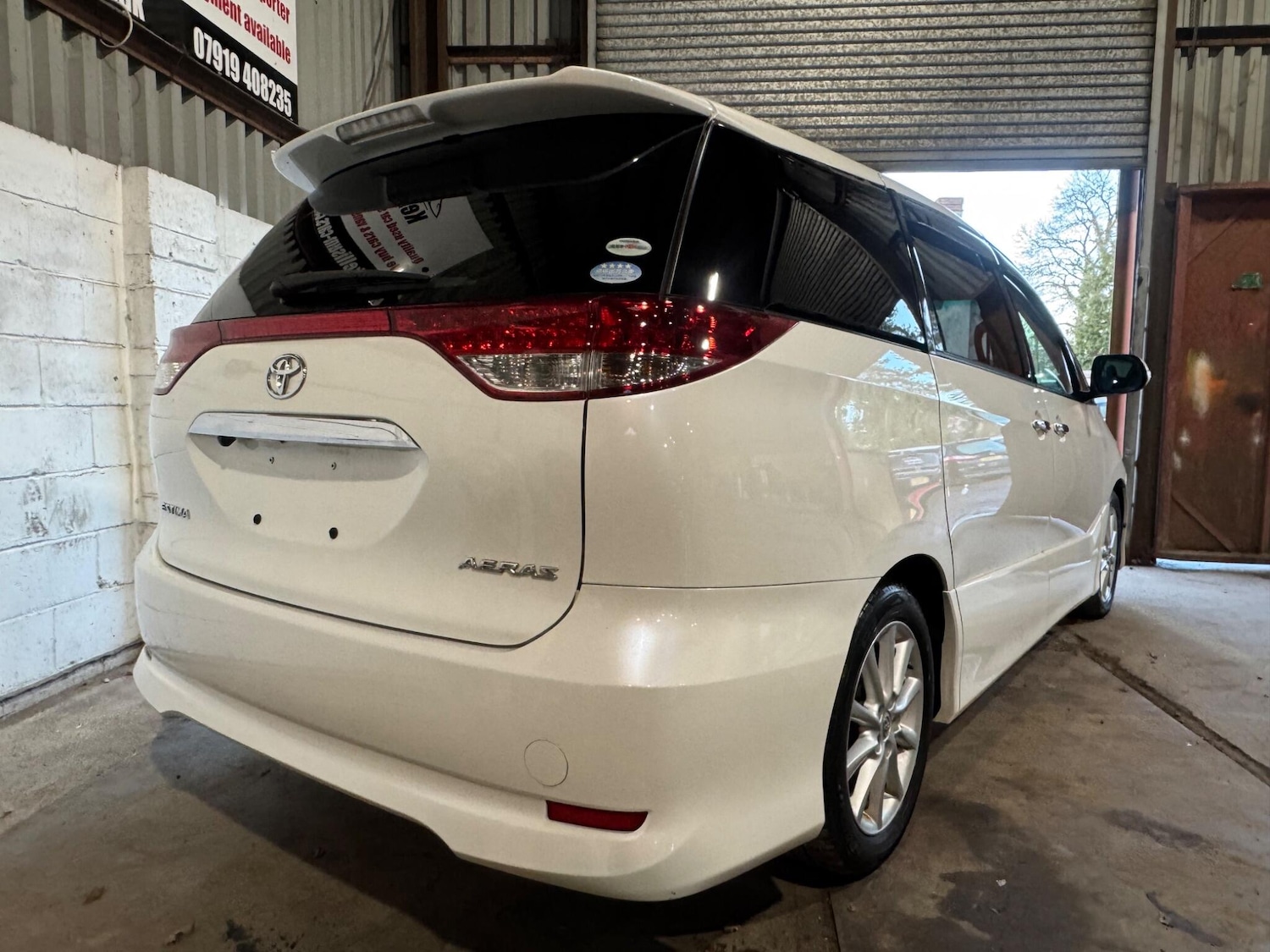 Used Toyota Estima for sale - 77697830: Photo 3