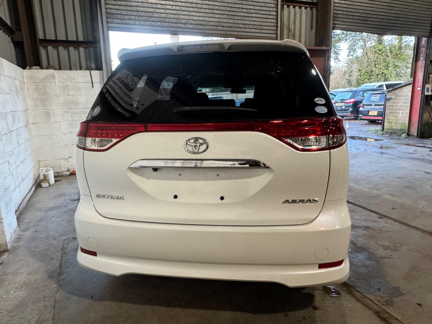 Used Toyota Estima for sale - 77697830: Photo 4