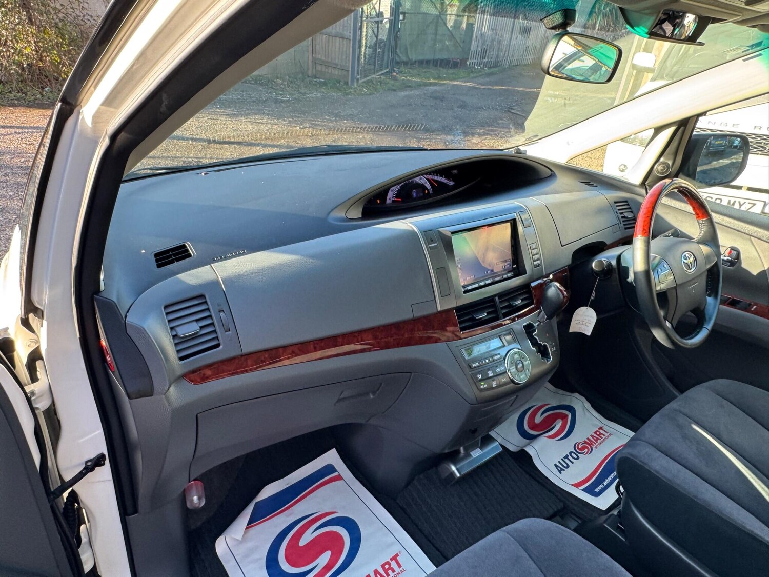 Used Toyota Estima for sale - 77697830: Photo 40