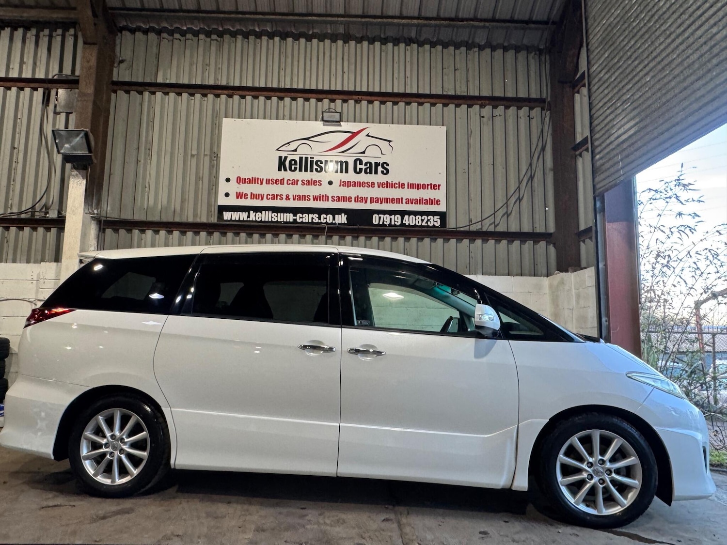 Used Toyota Estima for sale - 77697830: Photo 5