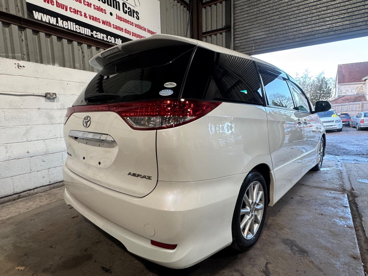 Used Toyota Estima for sale - 77697830: Photo 55