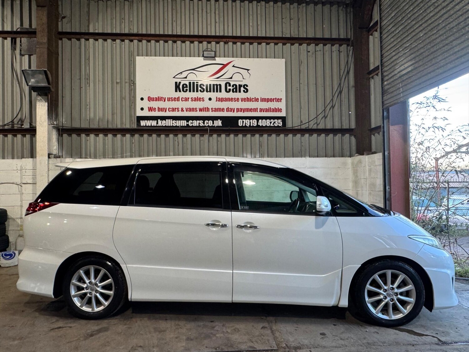 Used Toyota Estima for sale - 77697830: Photo 6