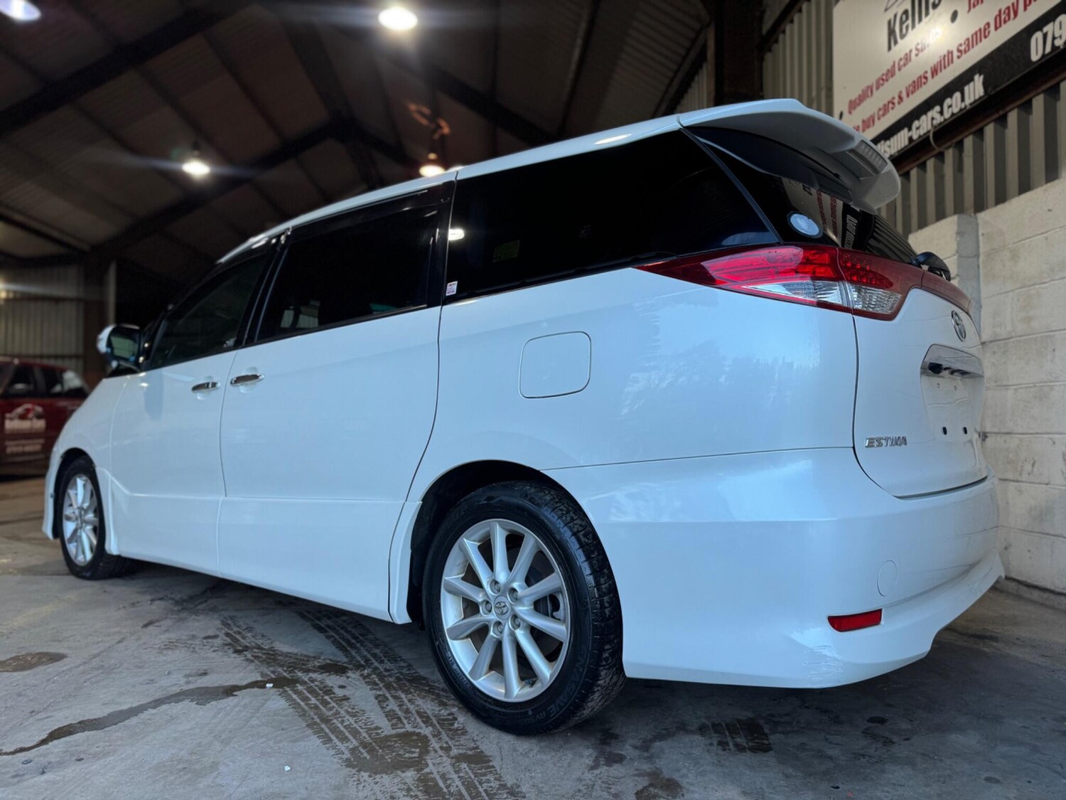 Used Toyota Estima for sale - 77697830: Photo 62