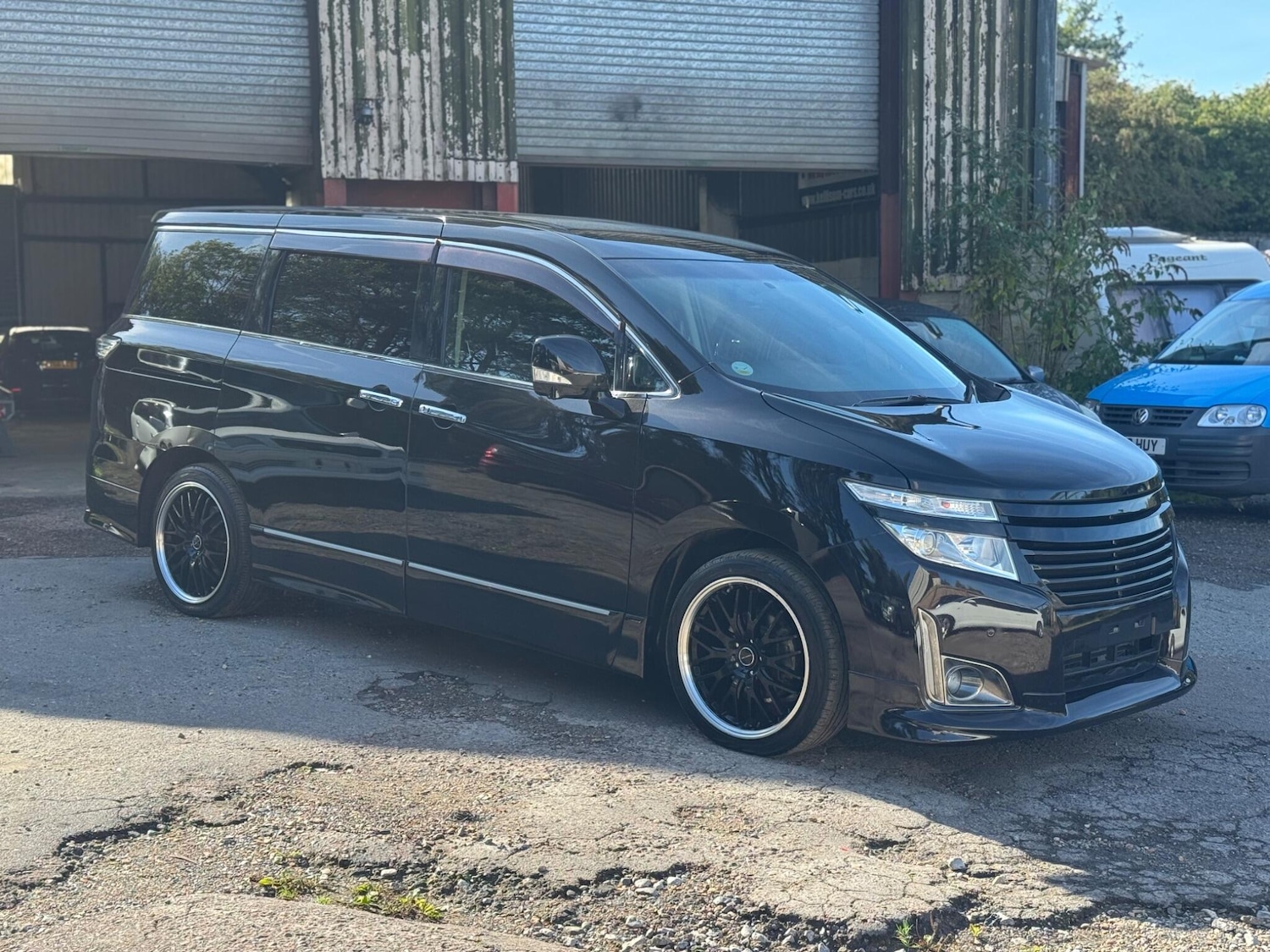 Used Nissan Elgrand 2025 for sale - 76635411: Photo 12