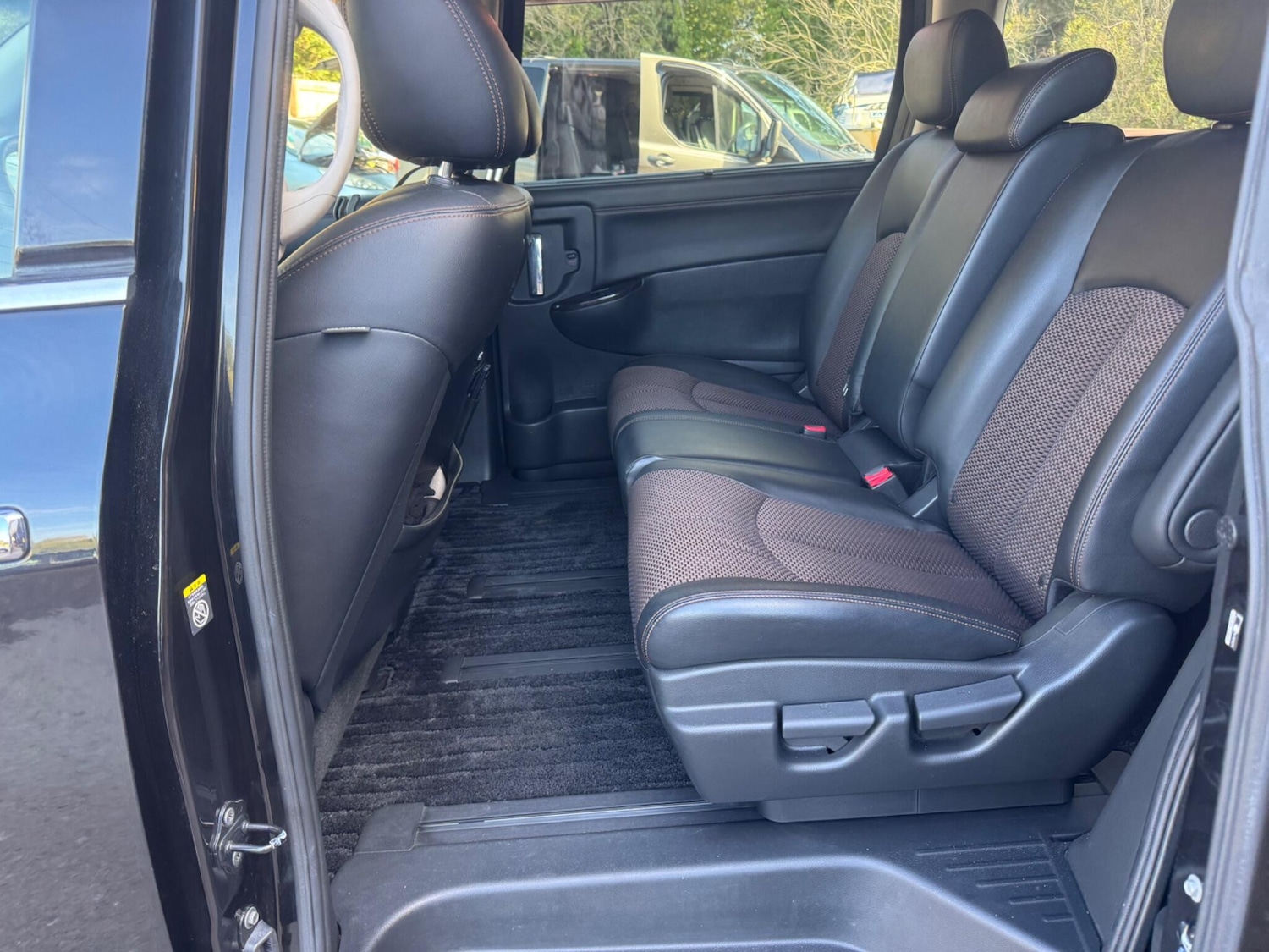 Used Nissan Elgrand 2025 for sale - 76635411: Photo 23