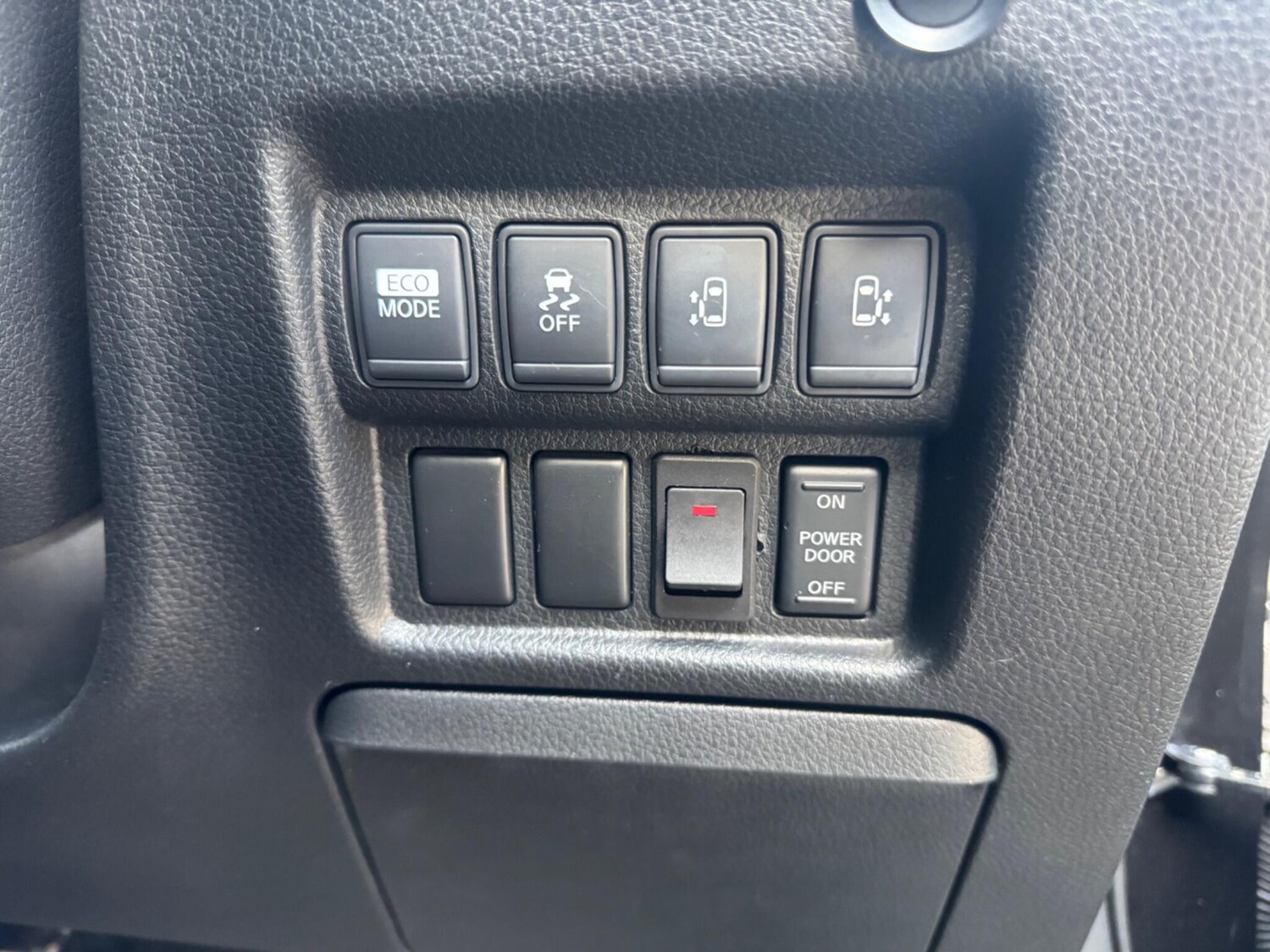 Used Nissan Elgrand 2025 for sale - 76635411: Photo 43