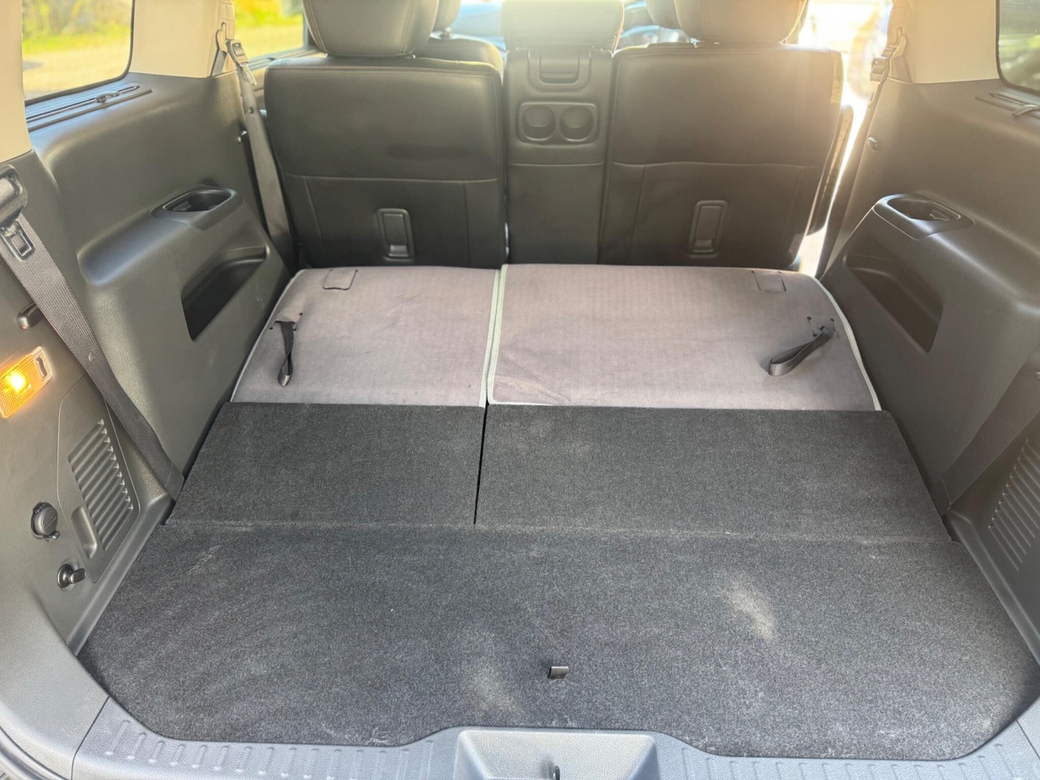 Used Nissan Elgrand 2025 for sale - 76635411: Photo 48