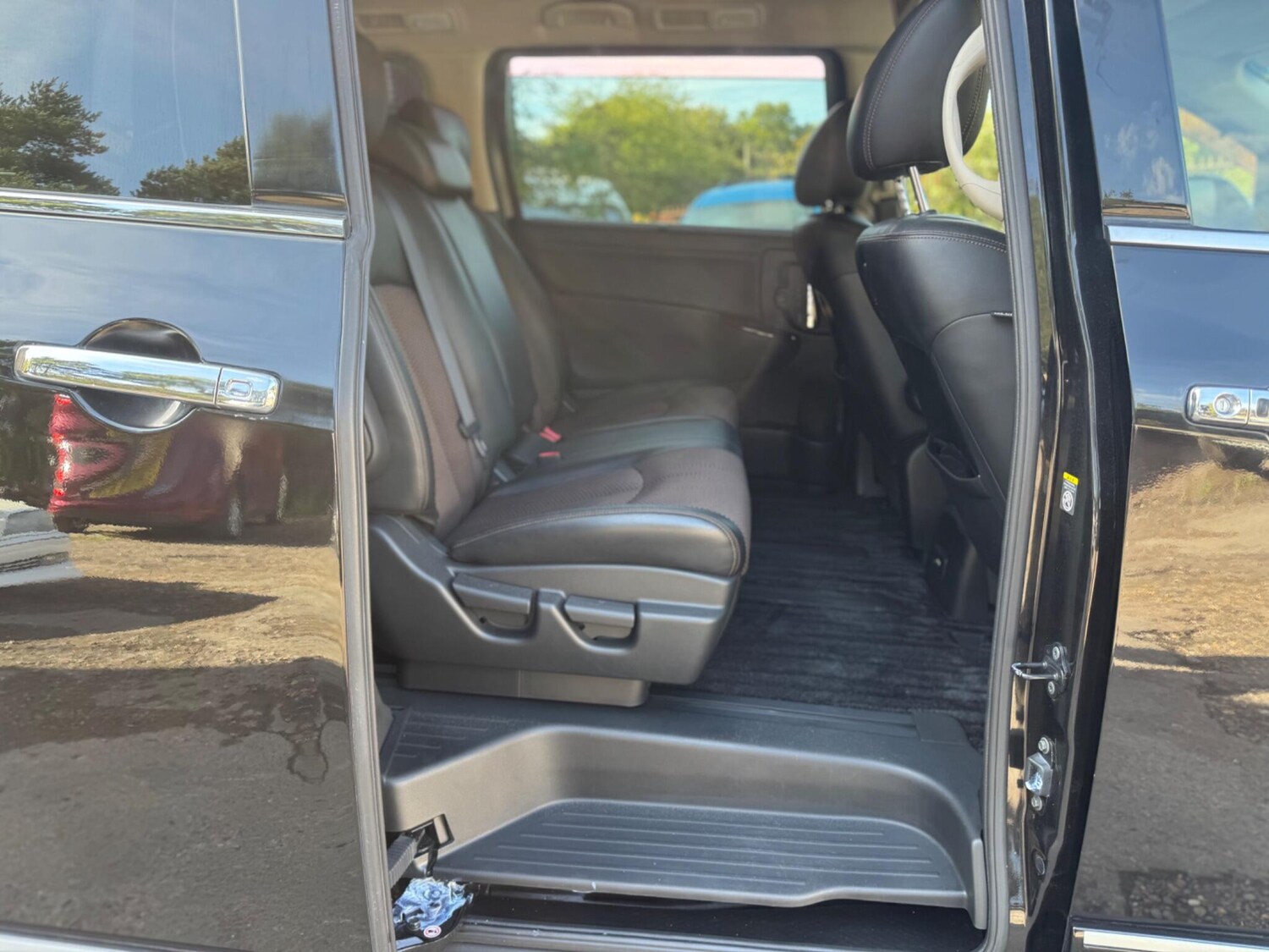 Used Nissan Elgrand 2025 for sale - 76635411: Photo 64