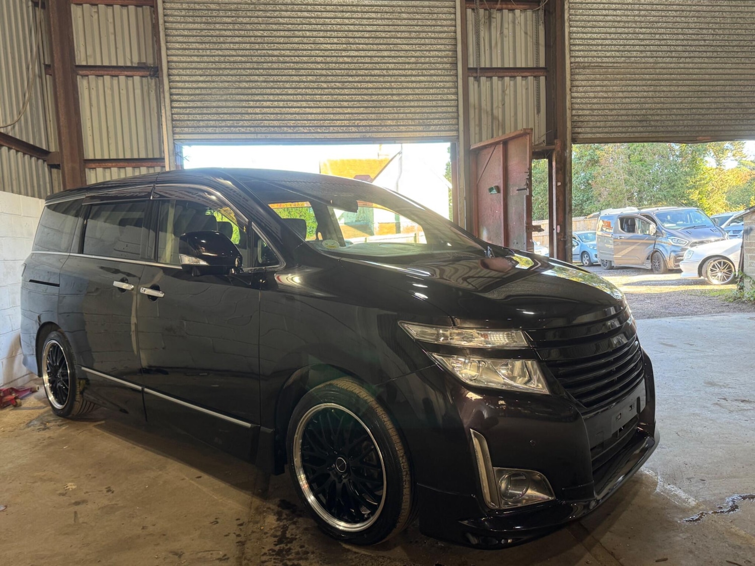 Used Nissan Elgrand 2025 for sale - 76635411: Photo 7