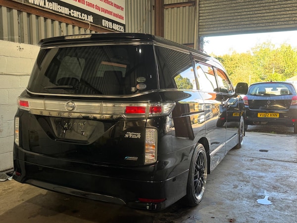 Used Nissan Elgrand for sale - 76251054: Photo 10