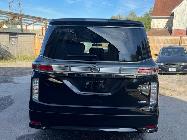 Used Nissan Elgrand for sale - 76251054: Photo 14