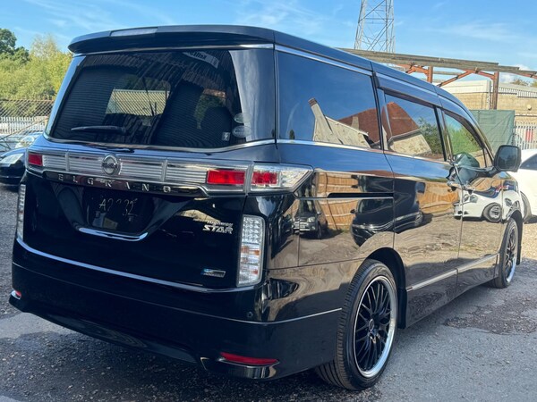 Used Nissan Elgrand for sale - 76251054: Photo 16