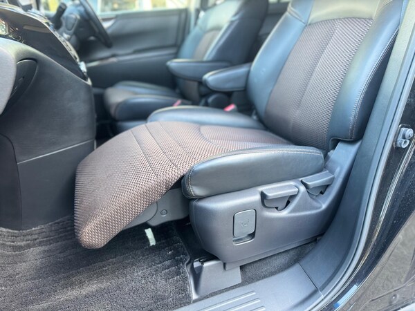 Used Nissan Elgrand for sale - 76251054: Photo 21