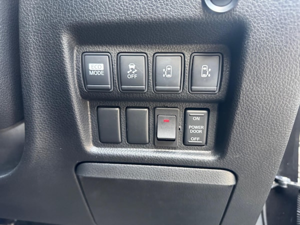 Used Nissan Elgrand for sale - 76251054: Photo 43