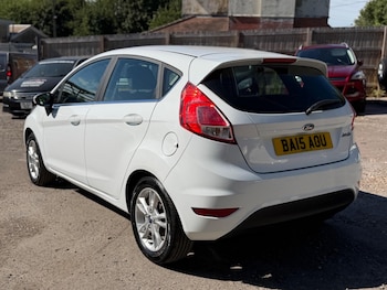 Used Ford Fiesta 2015 for sale - 79158904: Photo