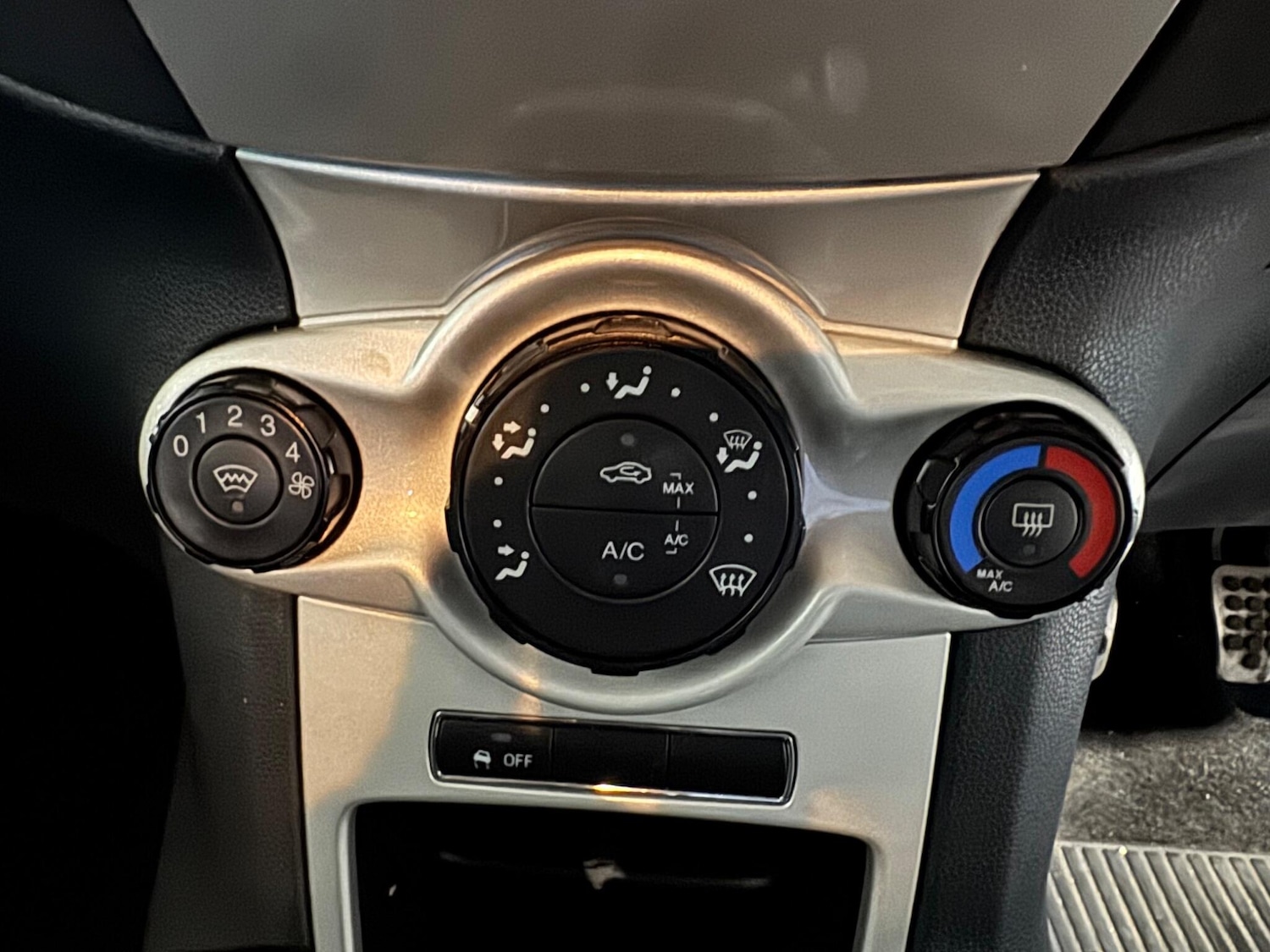 Used Ford Fiesta 2012 for sale - 77957919: Photo 12