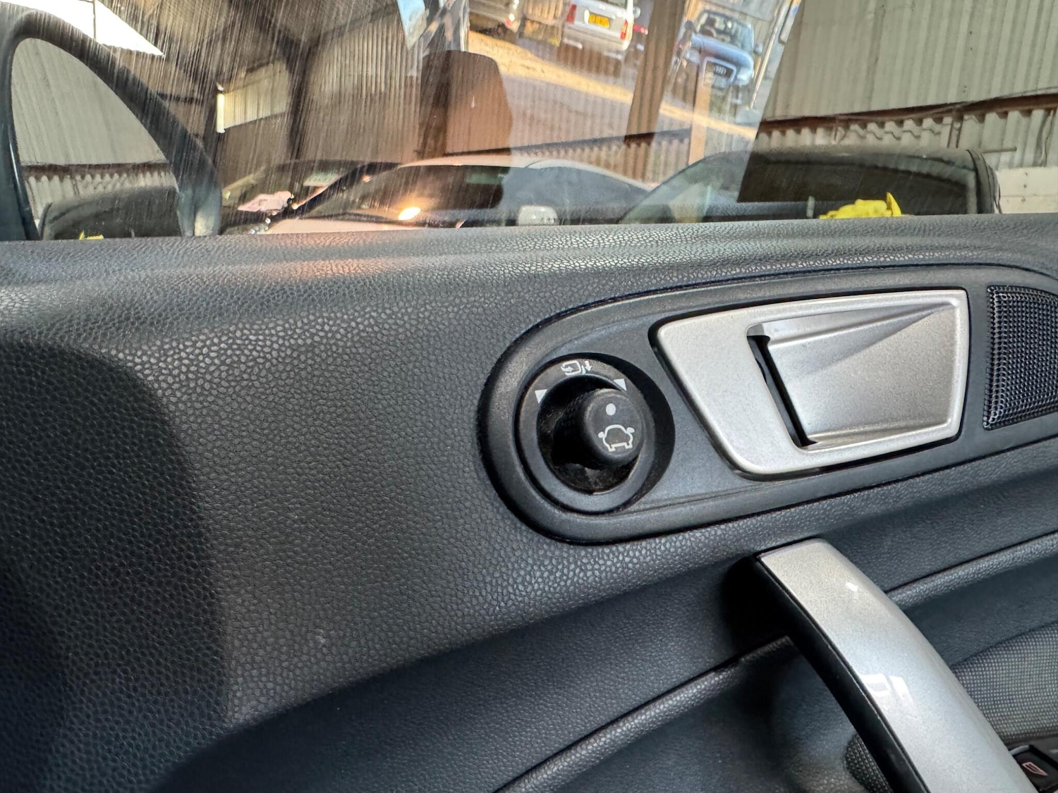 Used Ford Fiesta 2012 for sale - 77957919: Photo 14