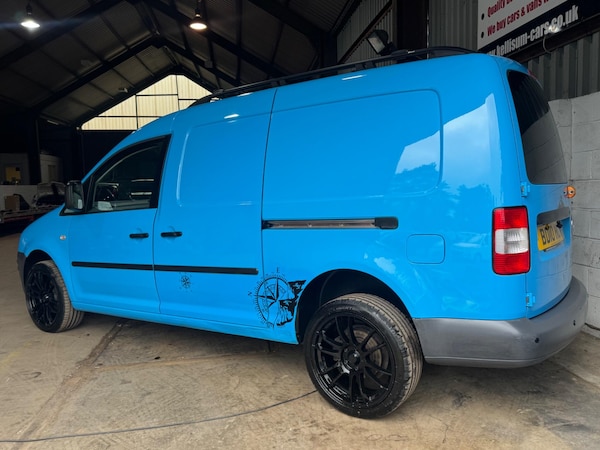 Used Volkswagen Caddy Maxi 2010 for sale - 76259667: Photo 10