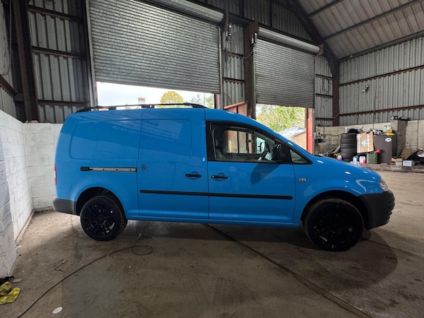 Used Volkswagen Caddy Maxi 2010 for sale - 76259667: Photo 7