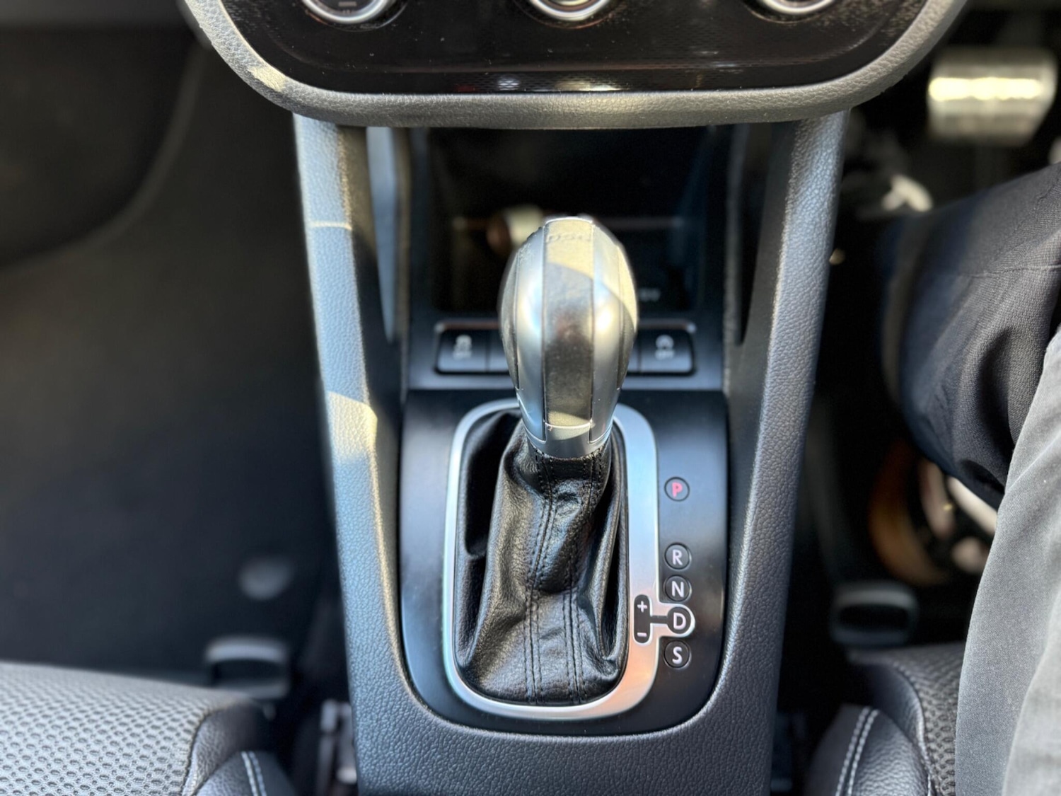 Used Volkswagen Scirocco 2017 for sale - 77812901: Photo 10