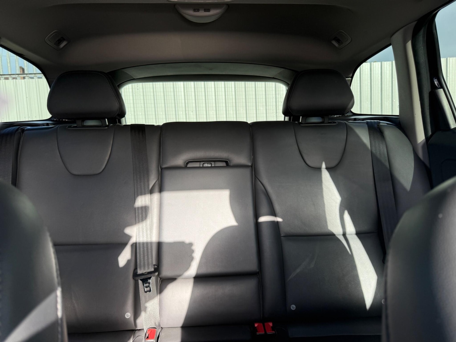 Used Volvo XC60 2017 for sale - 76688835: Photo 13