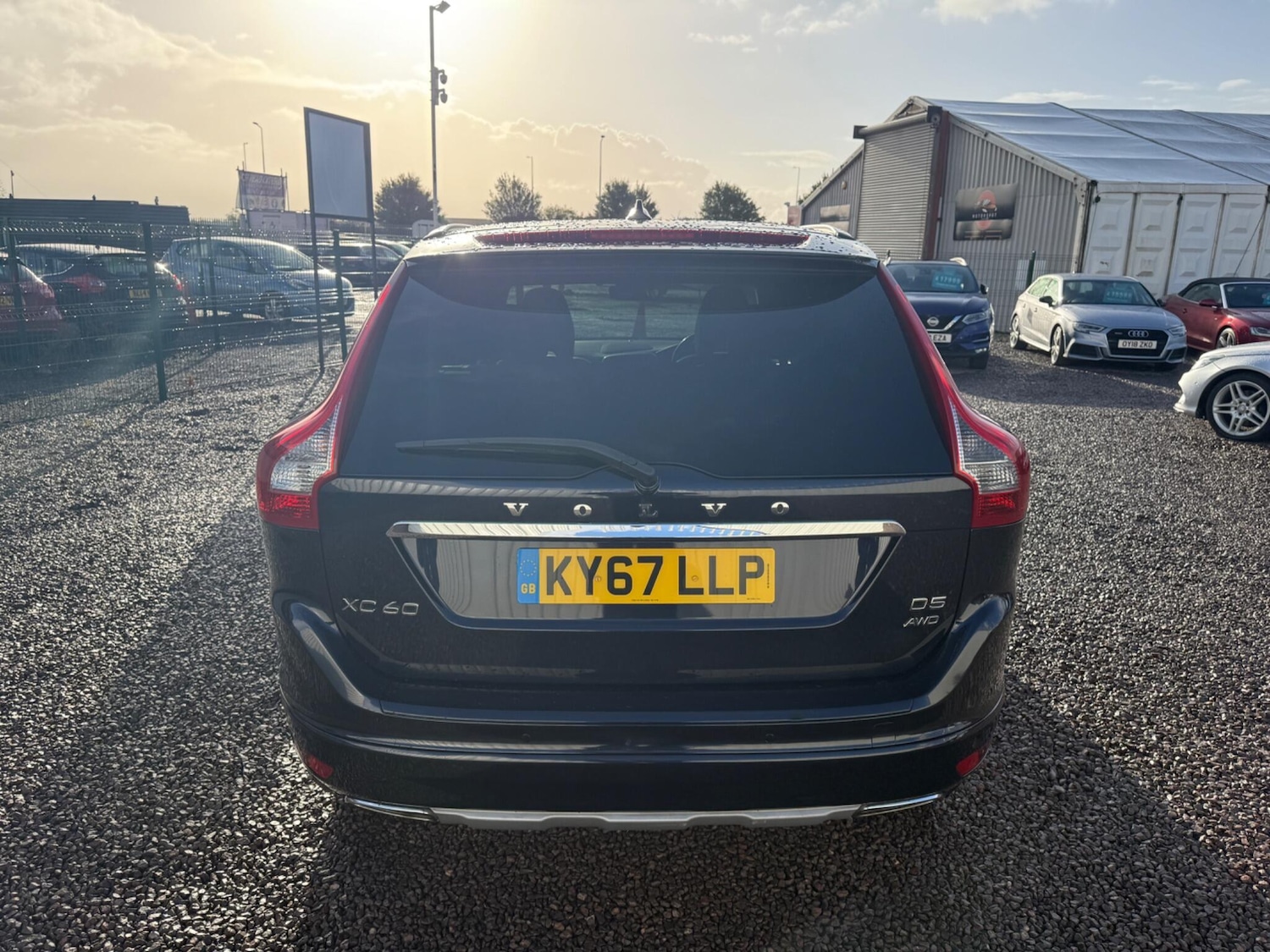 Used Volvo XC60 2017 for sale - 76688835: Photo 7