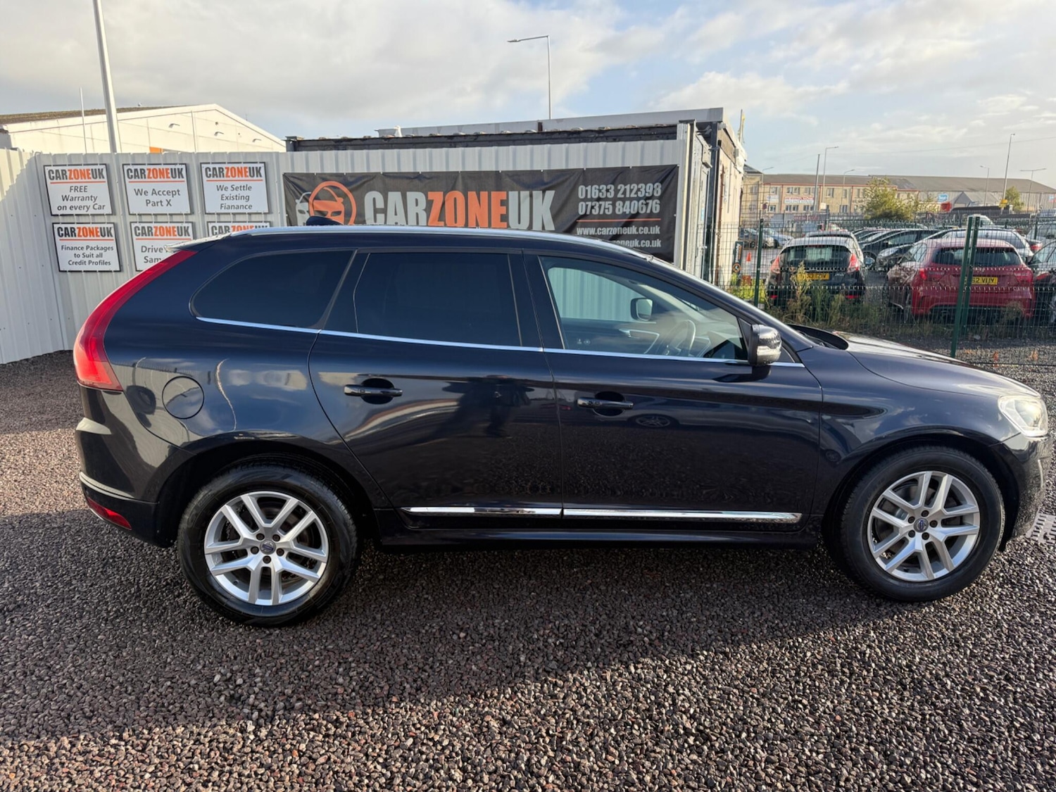 Used Volvo XC60 2017 for sale - 76688835: Photo 8