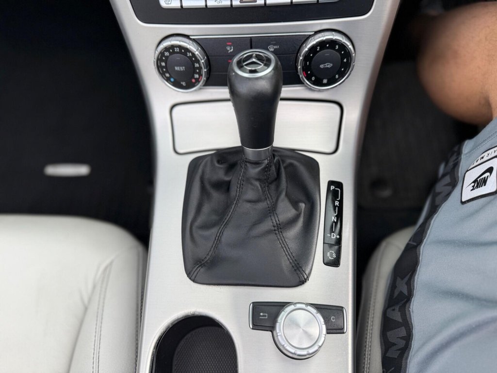 Used Mercedes-Benz SLK 2011 for sale - 77112913: Photo 18