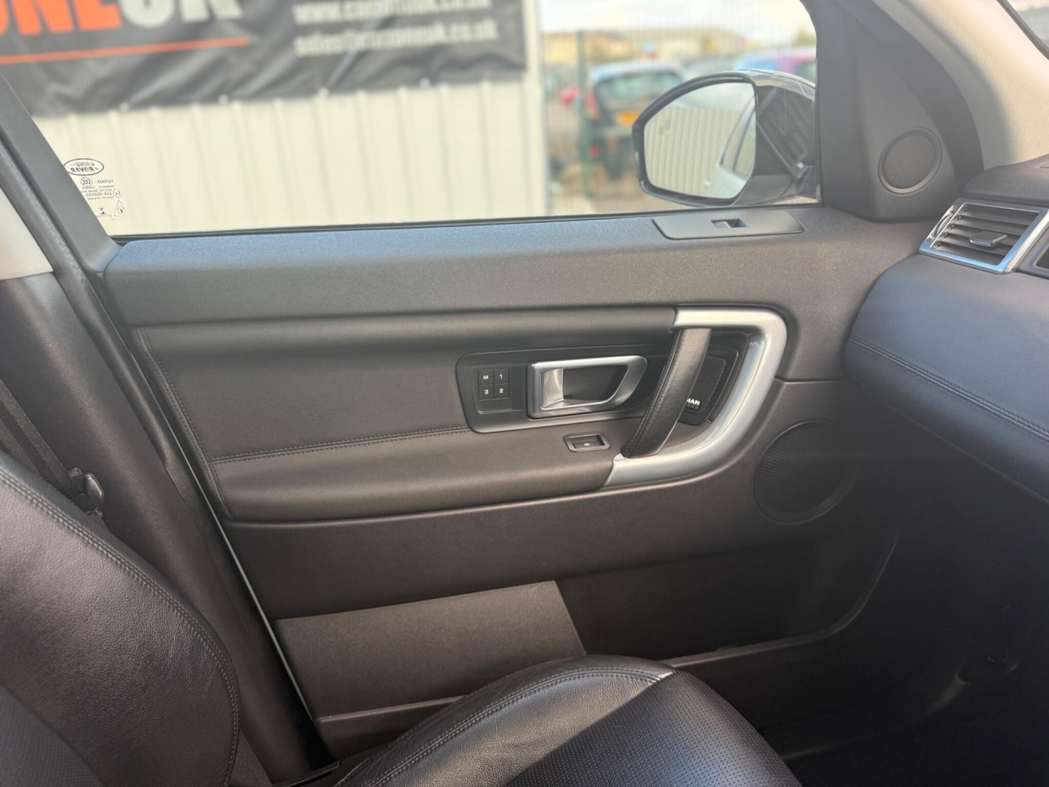 Used Land Rover Discovery Sport 2018 for sale - 76689480: Photo 15