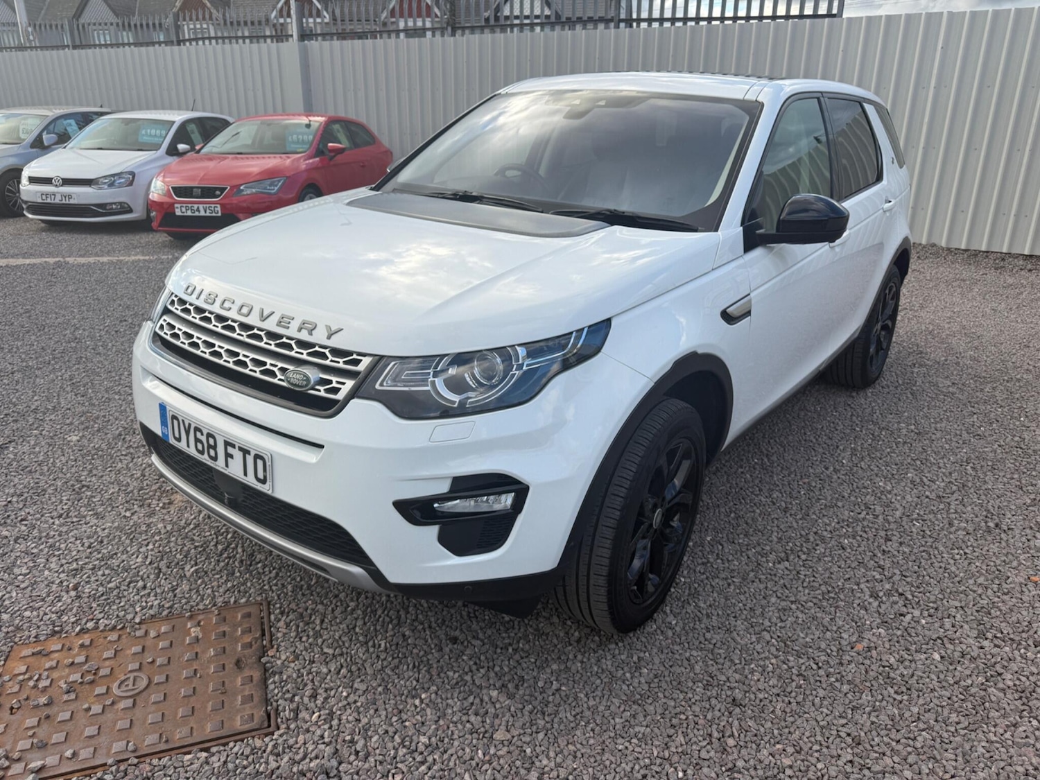 Used Land Rover Discovery Sport 2018 for sale - 76689480: Photo 4