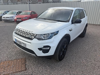 Used Land Rover Discovery Sport 2018 for sale - 76689480: Photo