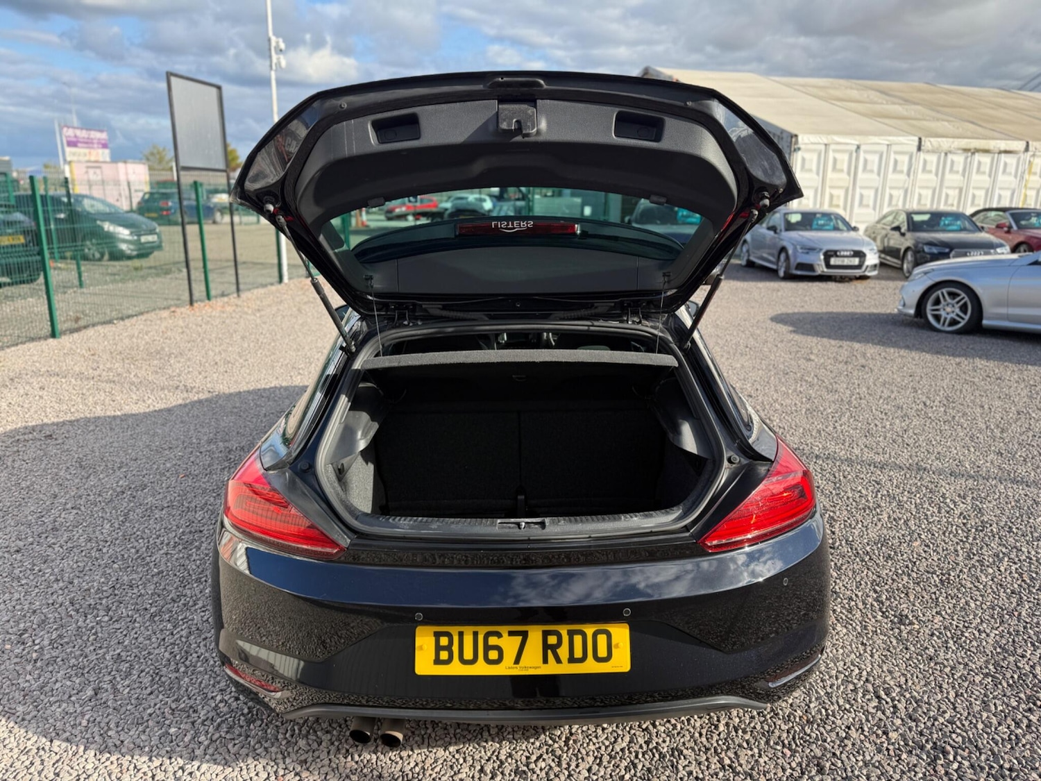 Used Volkswagen Scirocco 2017 for sale - 76688903: Photo 21