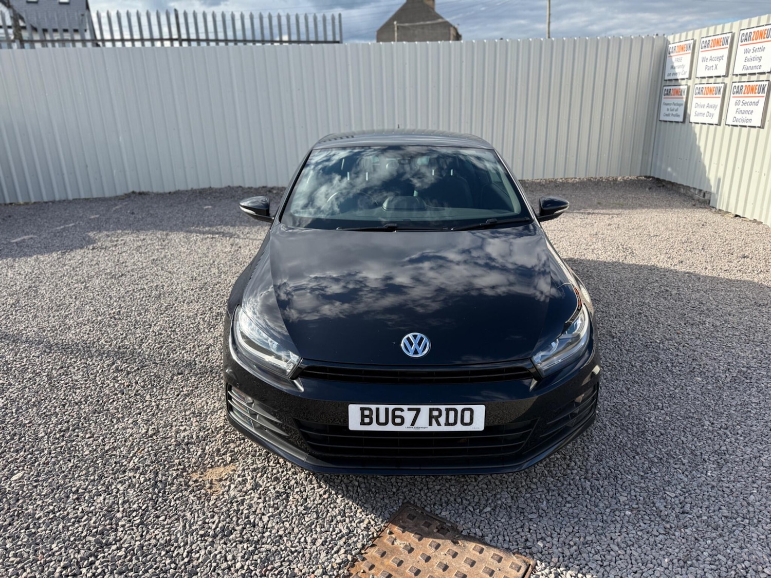 Used Volkswagen Scirocco 2017 for sale - 76688903: Photo 3