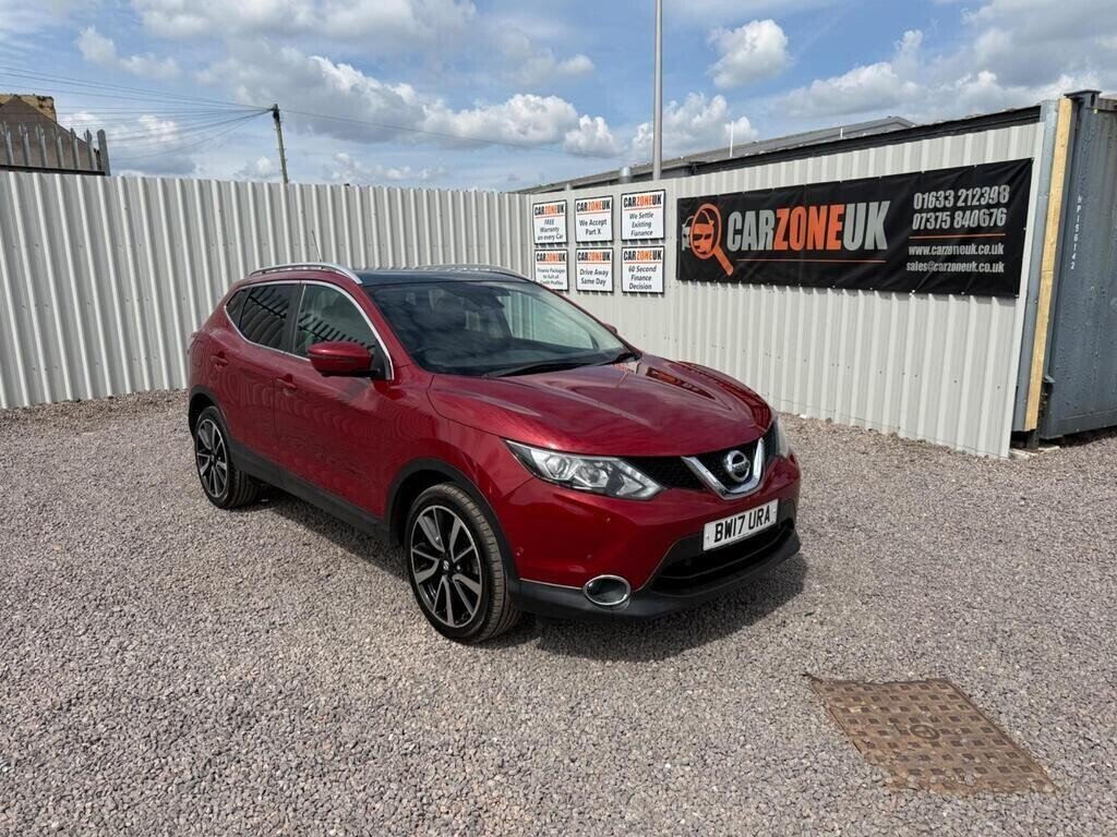 Used Nissan Qashqai 2017 for sale - 77112897: Photo 2