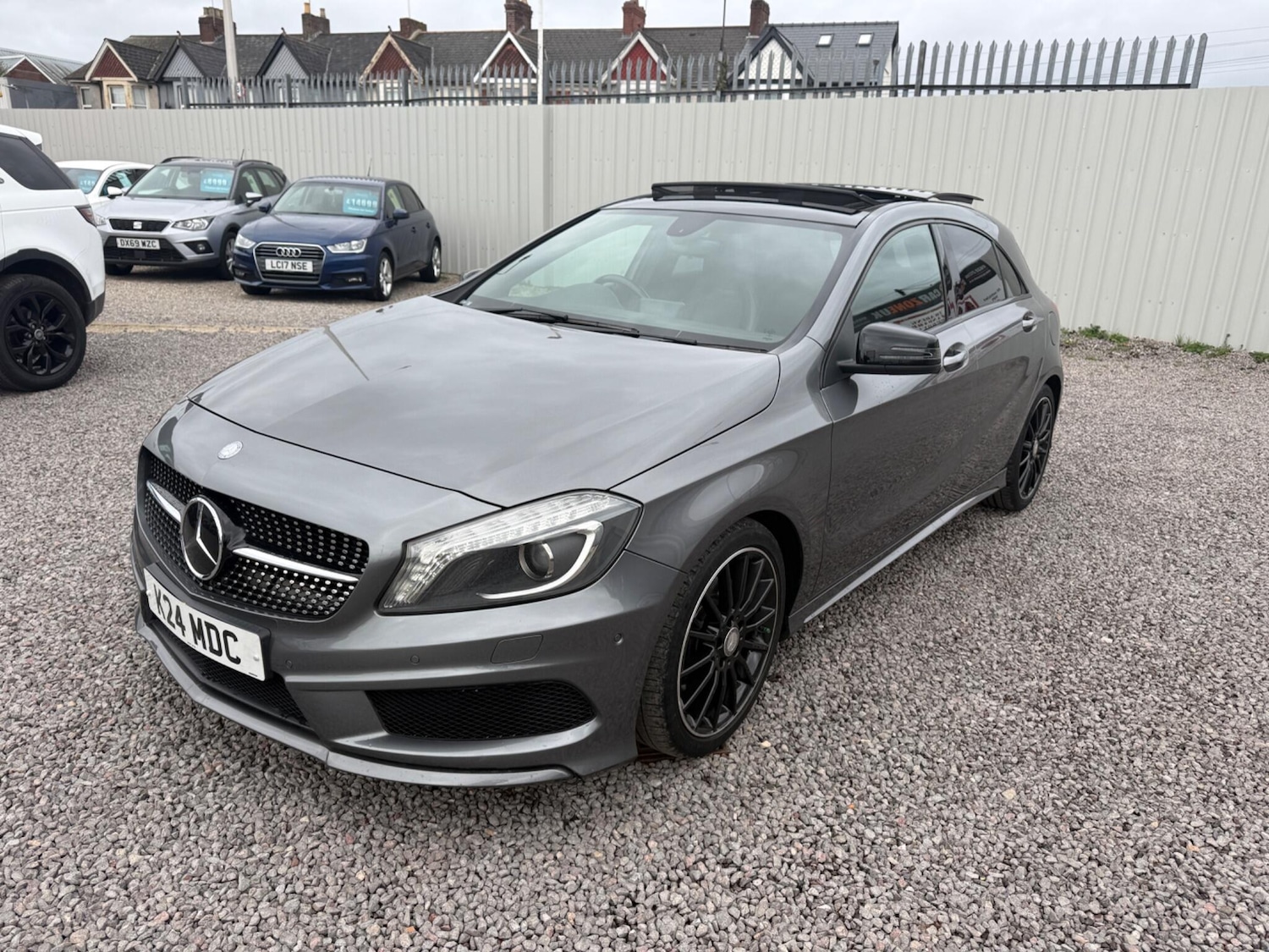 Used Mercedes-Benz A-Class 2015 for sale - 77812894: Photo 4