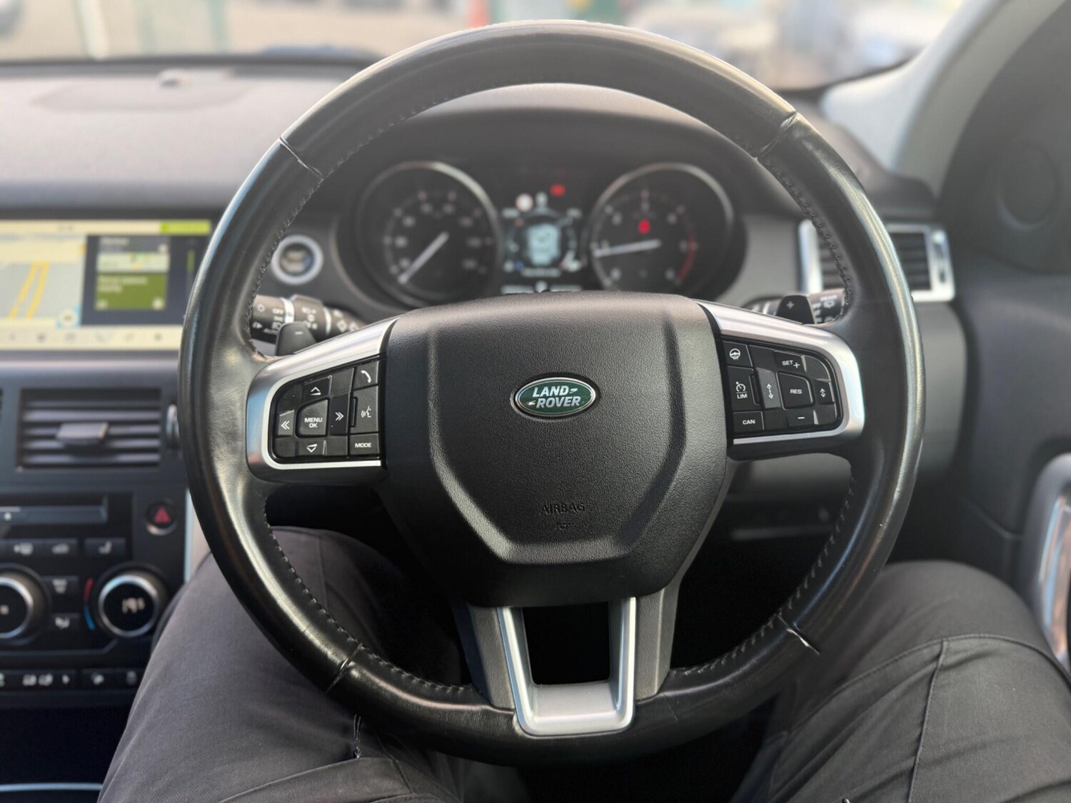 Used Land Rover Discovery Sport 2018 for sale - 77812887: Photo 27