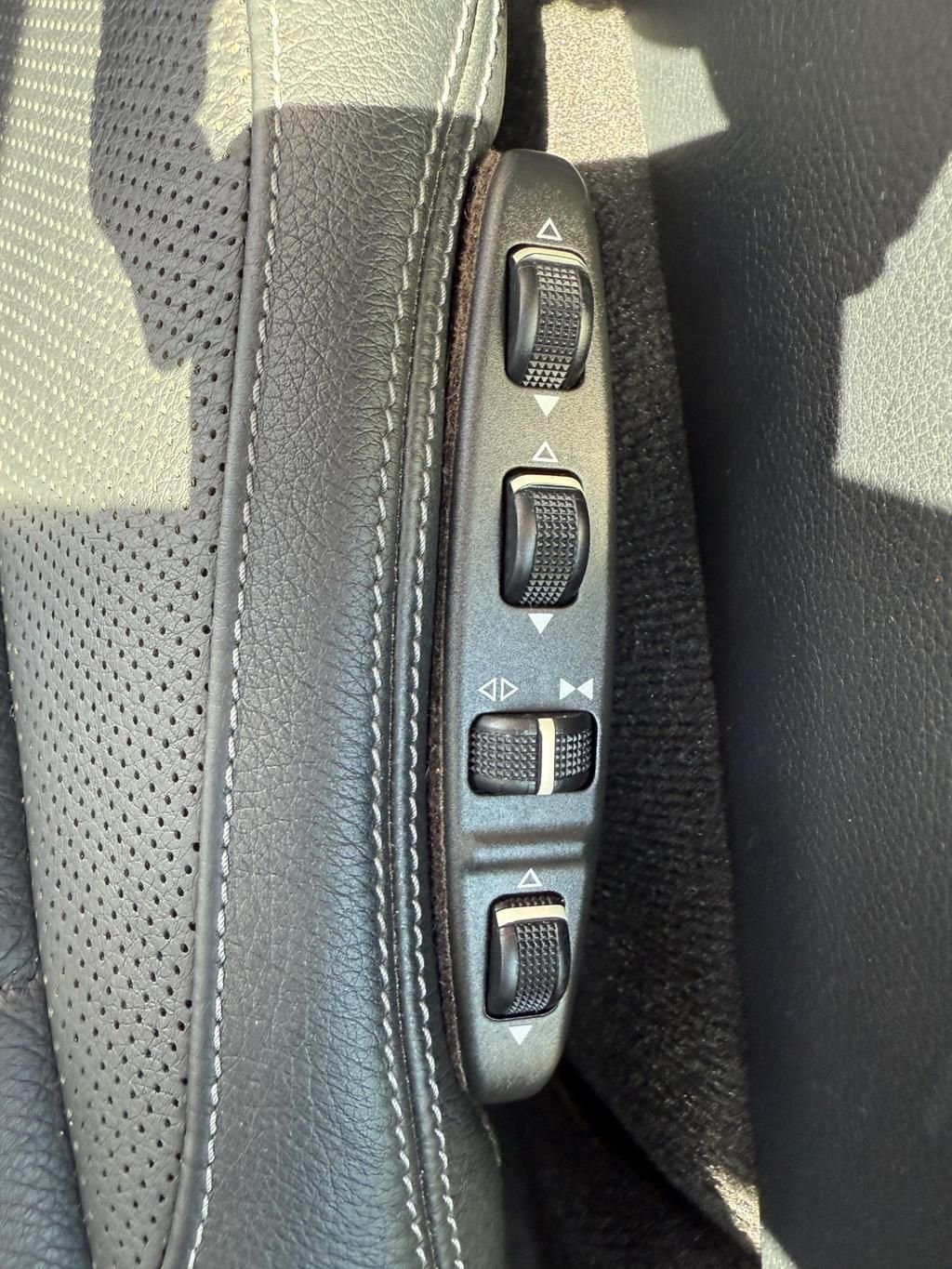 Used Mercedes-Benz E Class 2014 for sale - 77112911: Photo 14