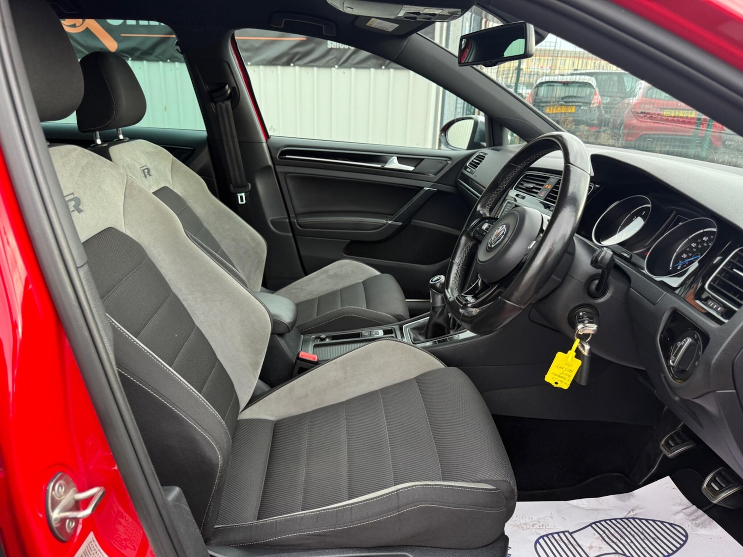 Used Volkswagen Golf 2015 for sale - 76688836: Photo 12