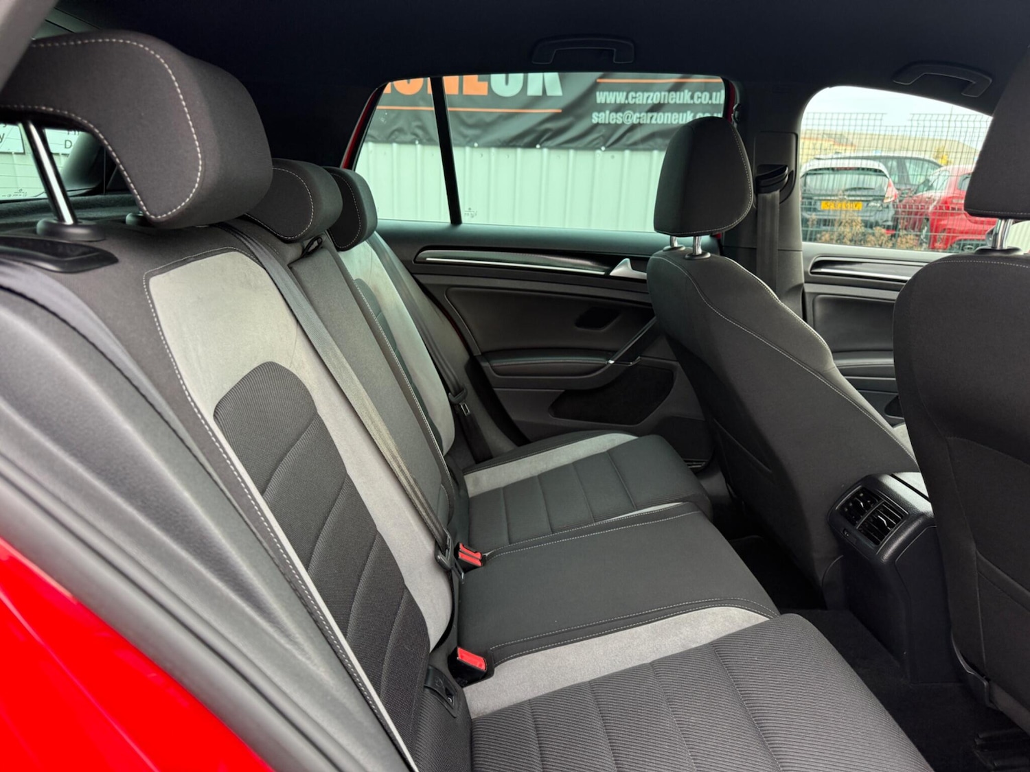 Used Volkswagen Golf 2015 for sale - 76688836: Photo 14