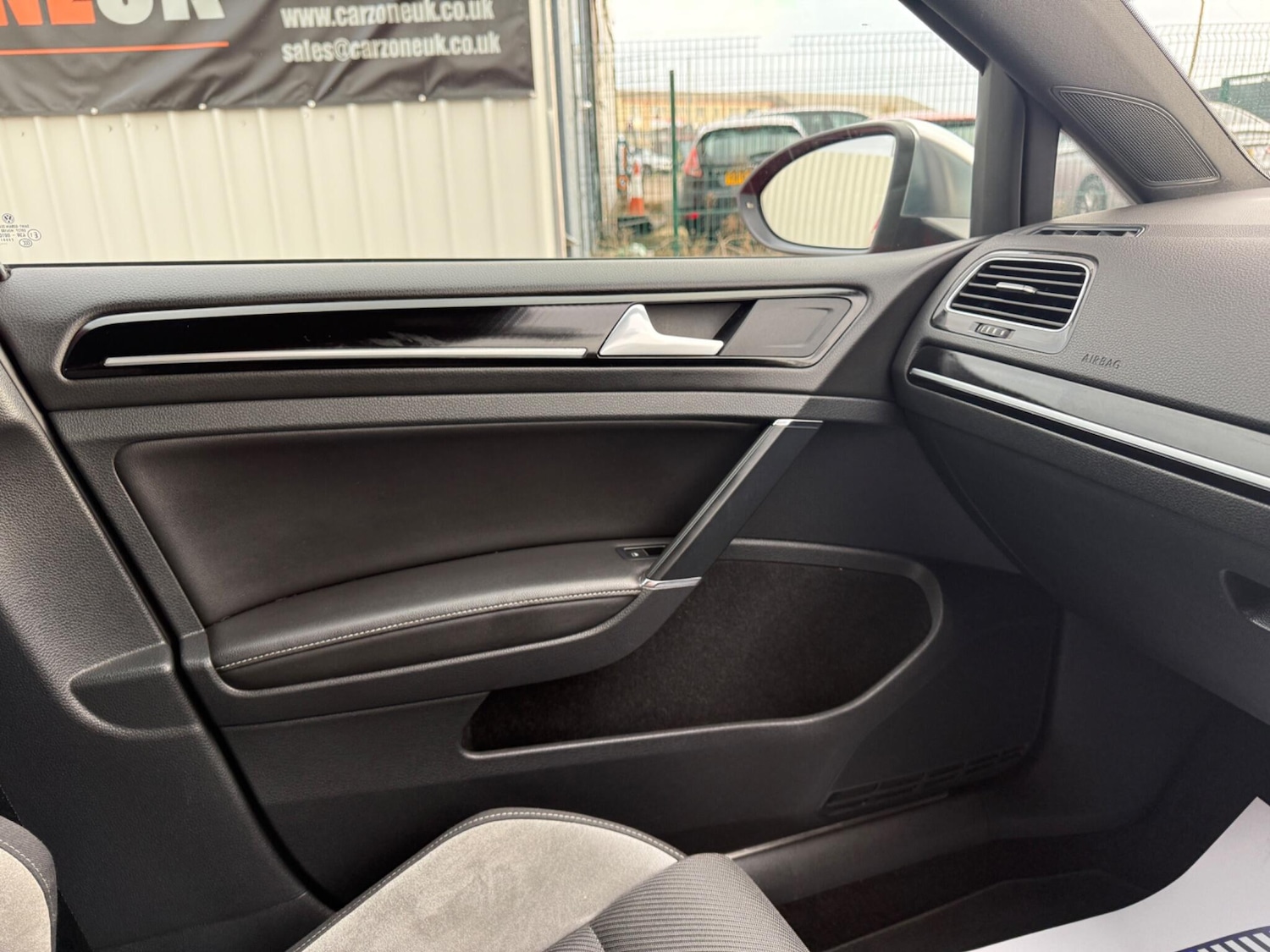 Used Volkswagen Golf 2015 for sale - 76688836: Photo 23