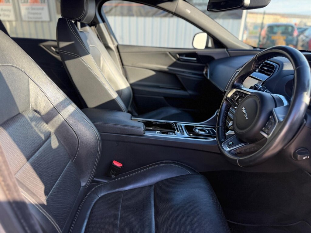 Used Jaguar XE 2018 for sale - 77733898: Photo 12