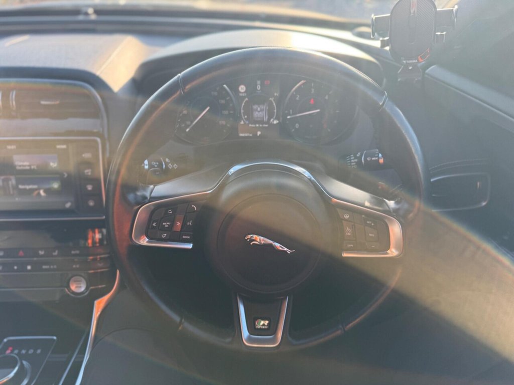 Used Jaguar XE 2018 for sale - 77733898: Photo 20