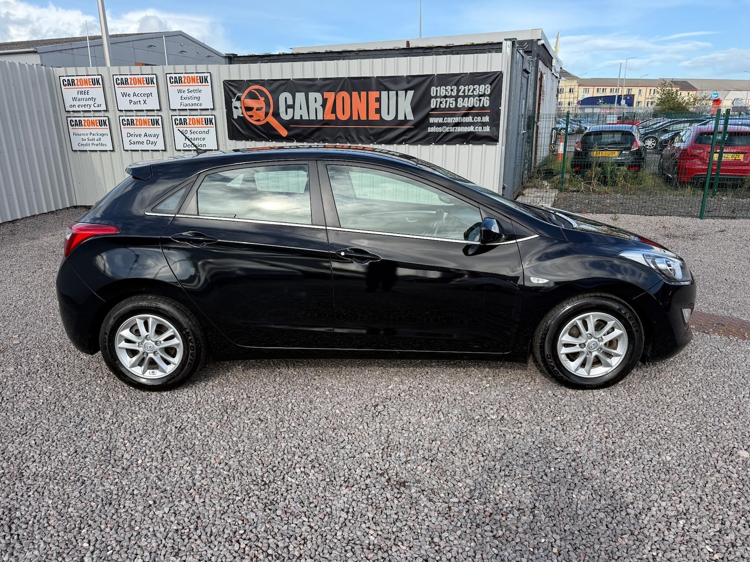 Used Hyundai i30 2015 for sale - 76688673: Photo 8