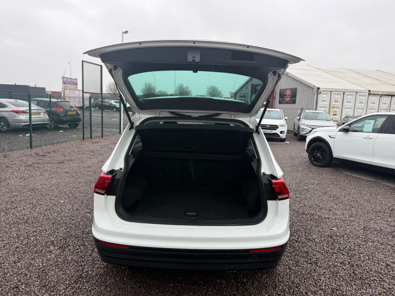 Used Volkswagen Tiguan 2019 for sale - 77812880: Photo 22
